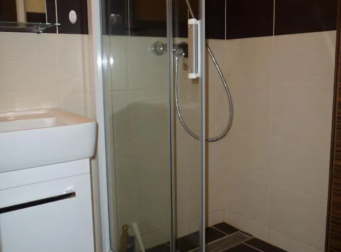 Amazing Center With Balcony * אוסטרבה